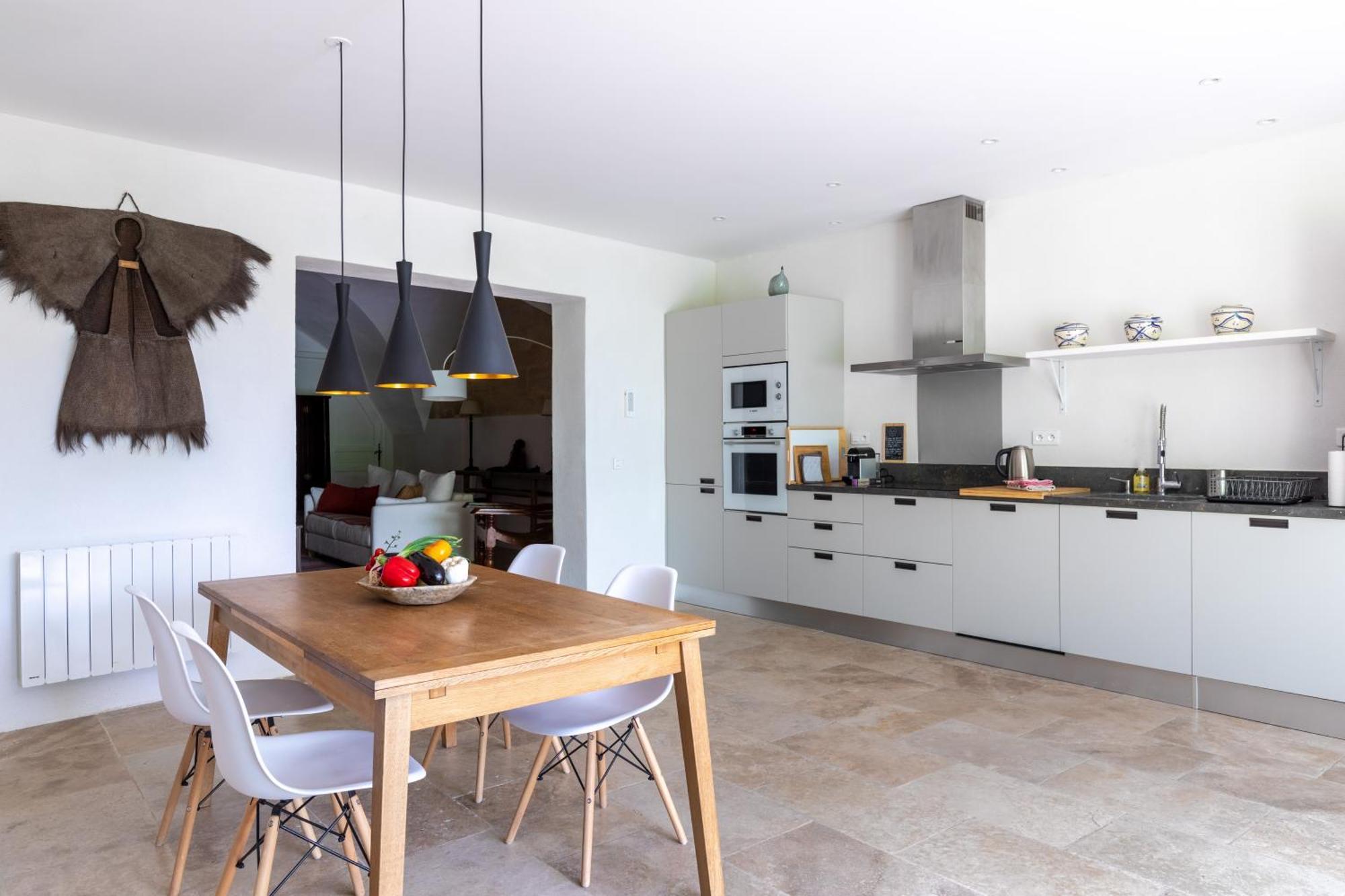 Les Canisses, magnifique appartement avec terrasse au cœur d'Uzès Extérieur photo
